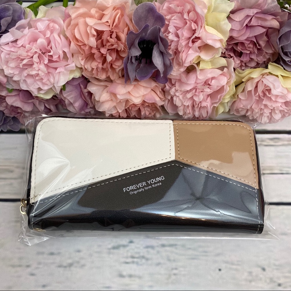 Vegan Leather Geometric Clutch Wallet Checkbook - Picture 12 of 12